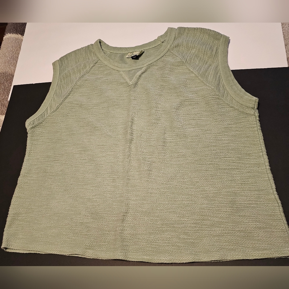 Universal Thread Sage Green Tank Top For Women's